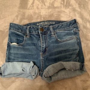 size 10 american eagle shorts